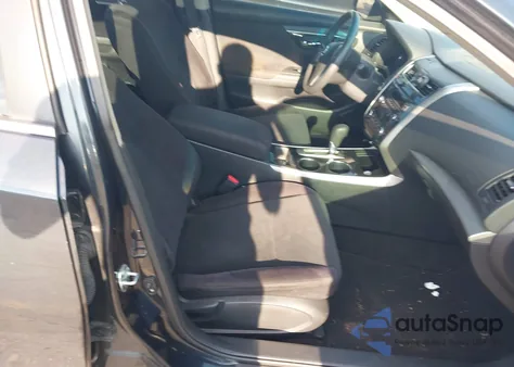 2013 Nissan Altima 2.5 S z USA, uszkodzony, nr VIN 1N4AL3AP8DC218240